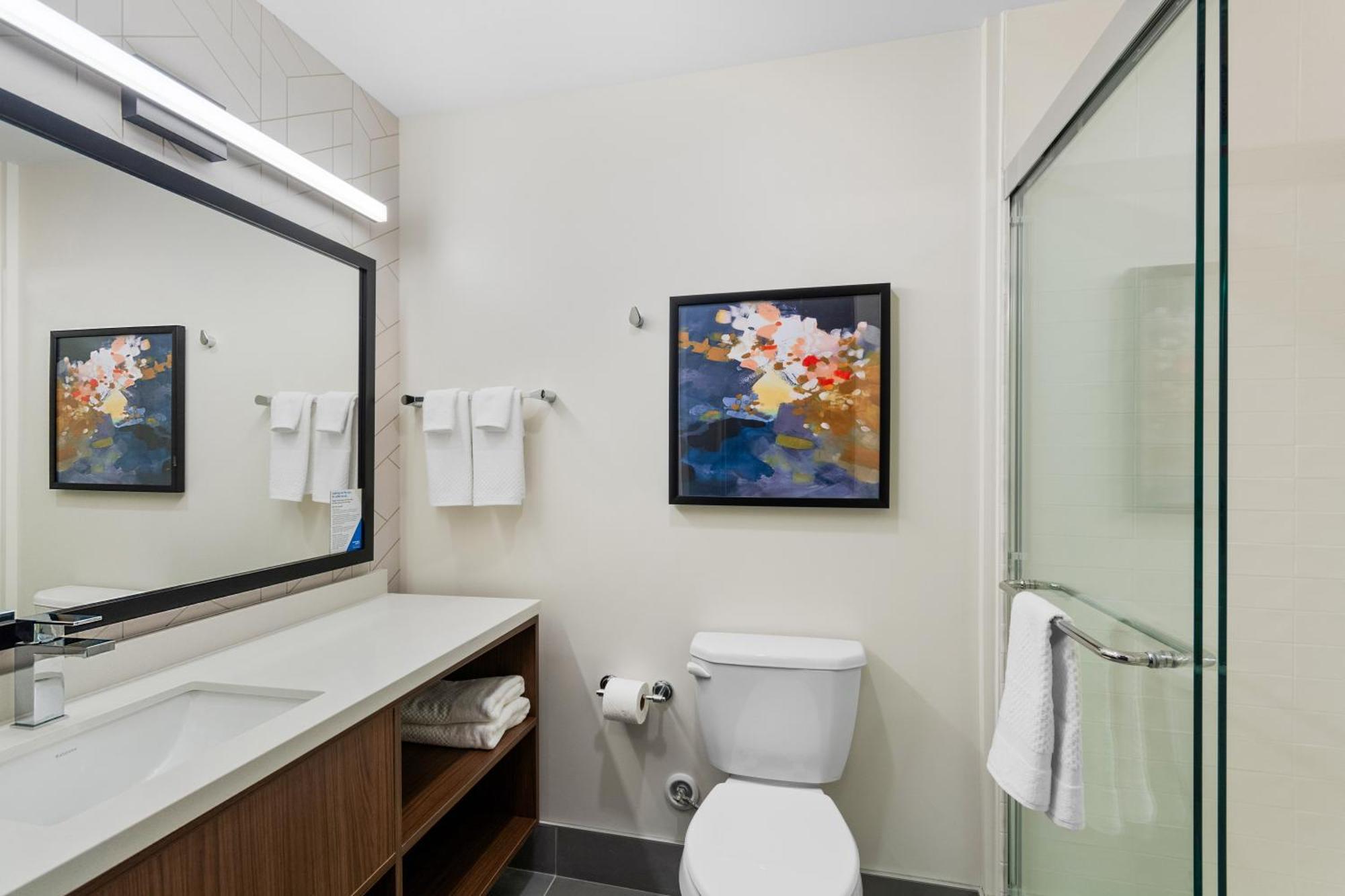 Everhome Suites Lexington - Horse Park Номер фото