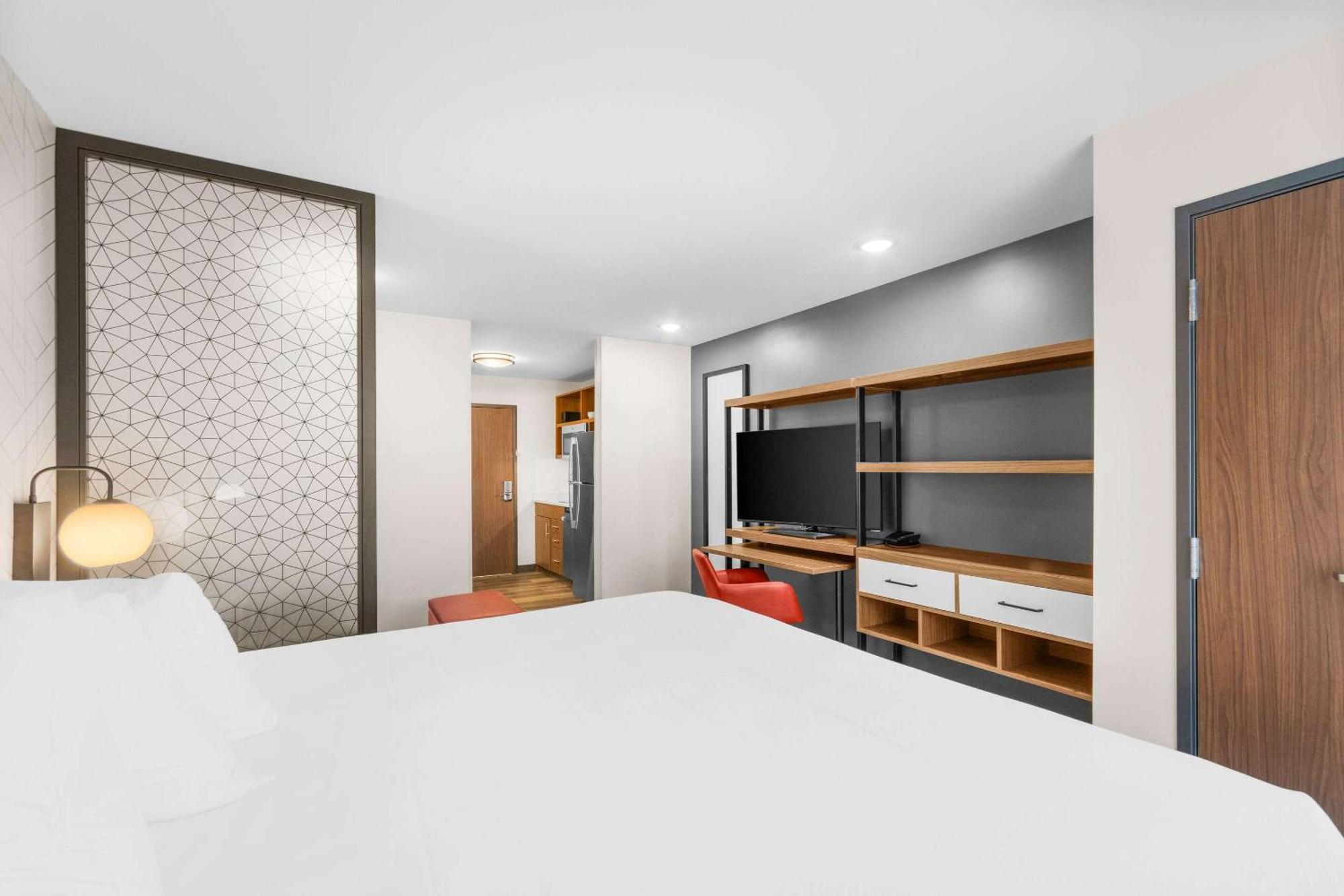 Everhome Suites Lexington - Horse Park Экстерьер фото