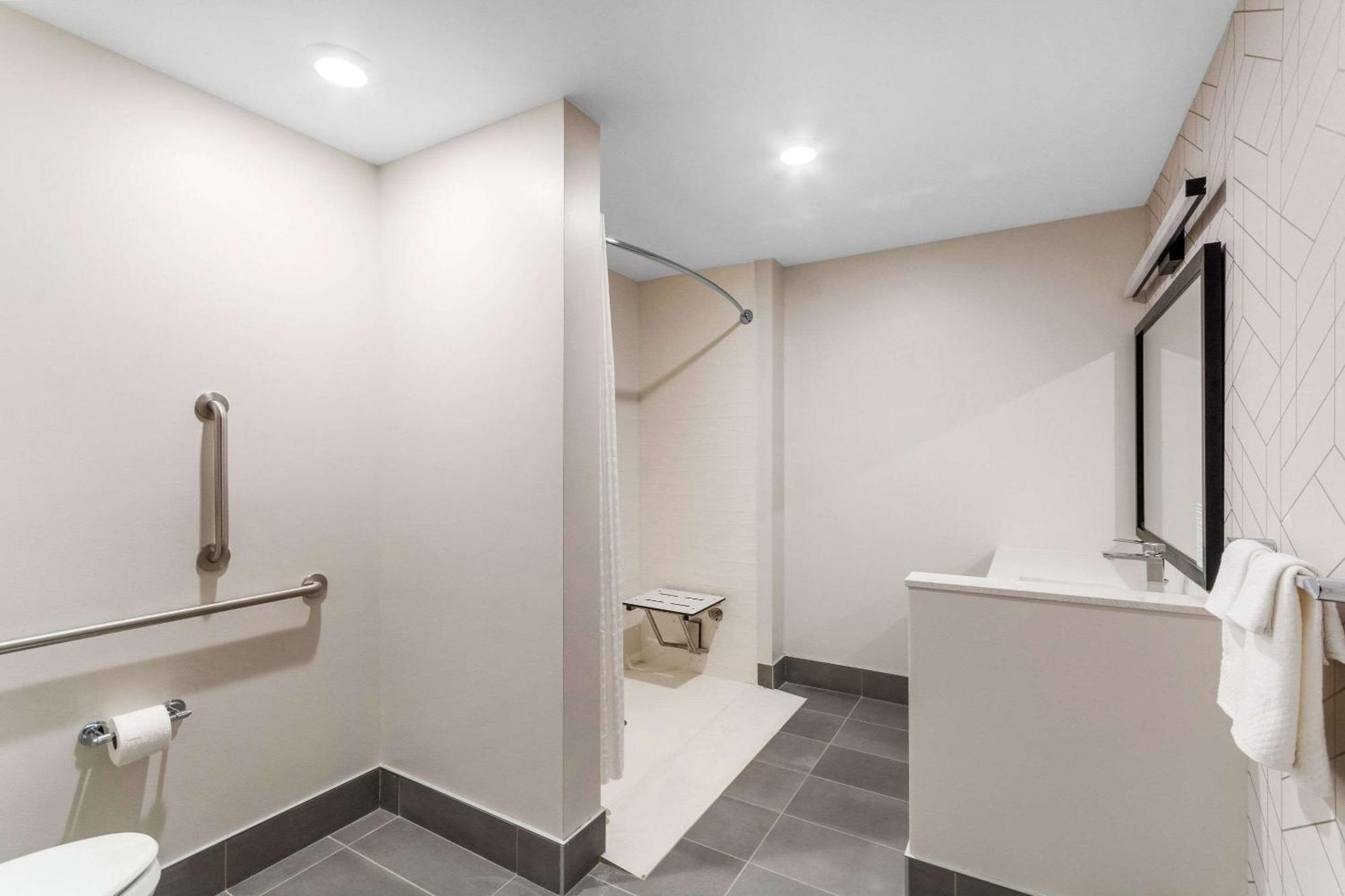 Everhome Suites Lexington - Horse Park Экстерьер фото