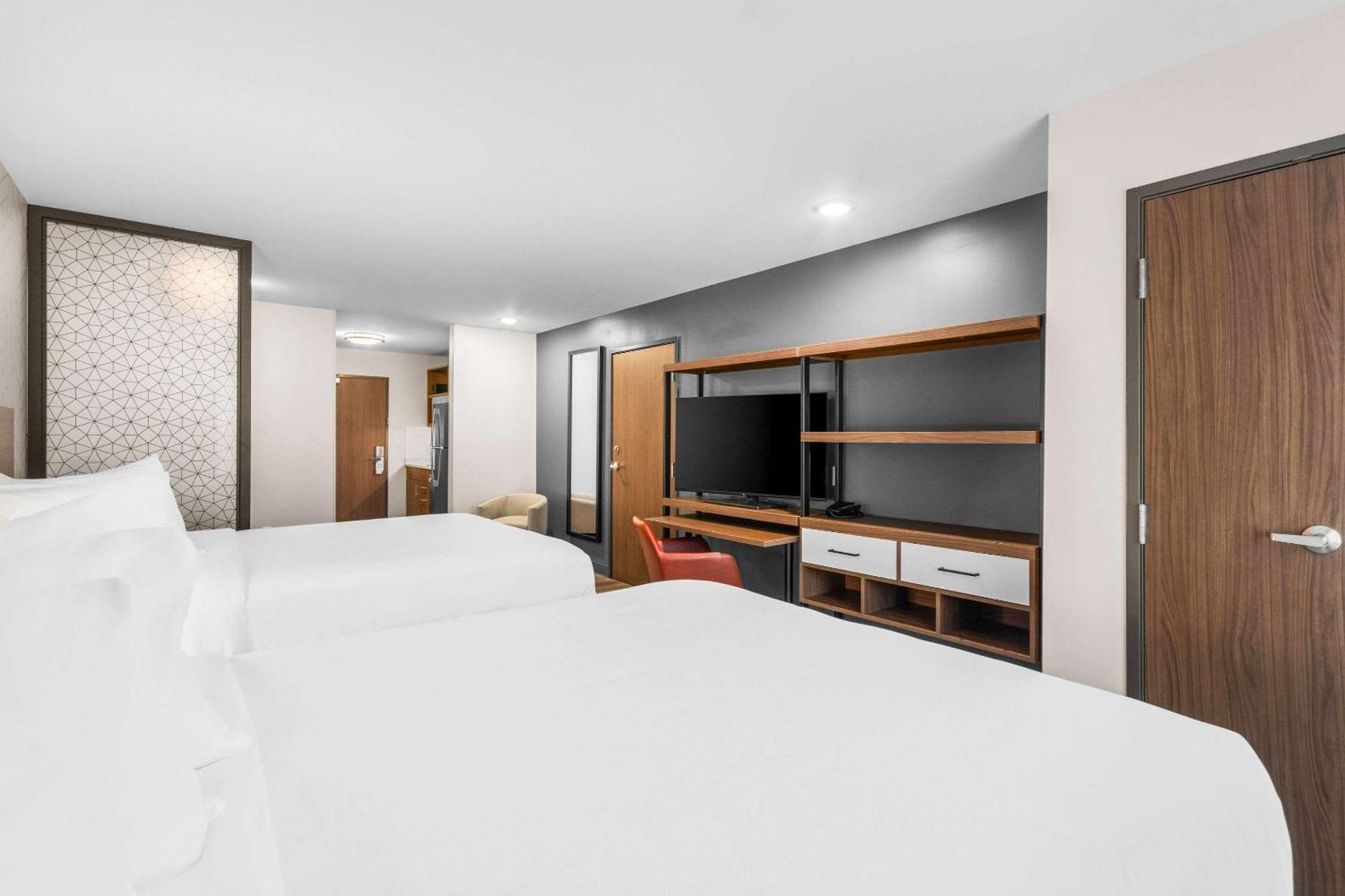 Everhome Suites Lexington - Horse Park Экстерьер фото